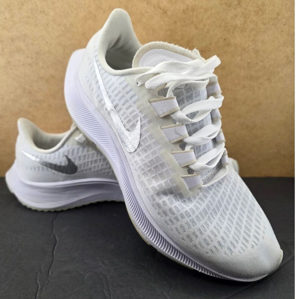 Nike Air Zoom Pegasus 37 white women's running shoes Size 9.5